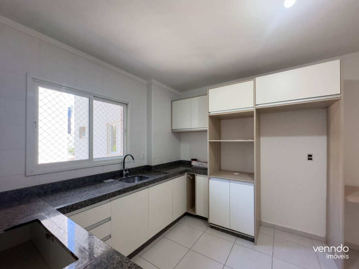 Apartamento à venda com 4 quartos, 123,12m²m² - Centro,Cascavel