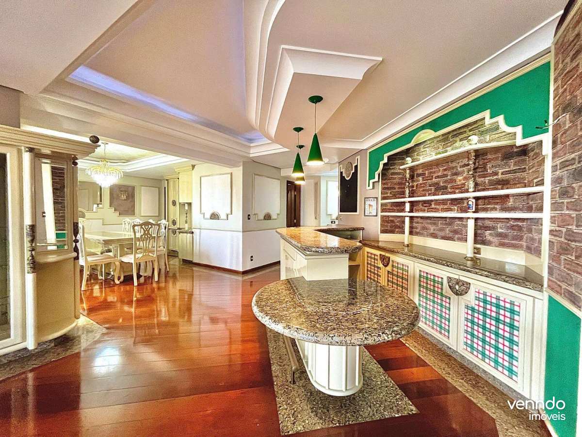 - Apartamento de alto padrão com 308m² e suíte master no Centro de Cascavel