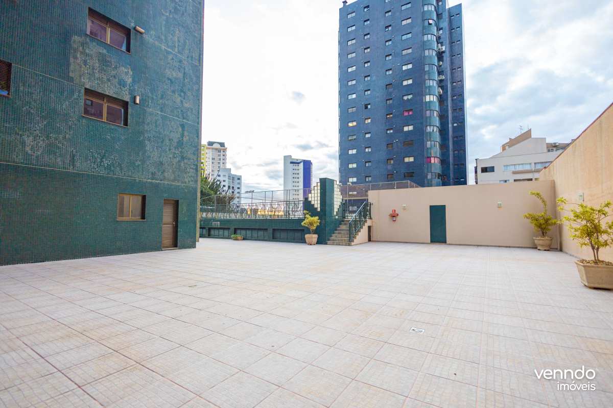 Duplex à venda com 4 quartos, 396,27m² - Centro,
