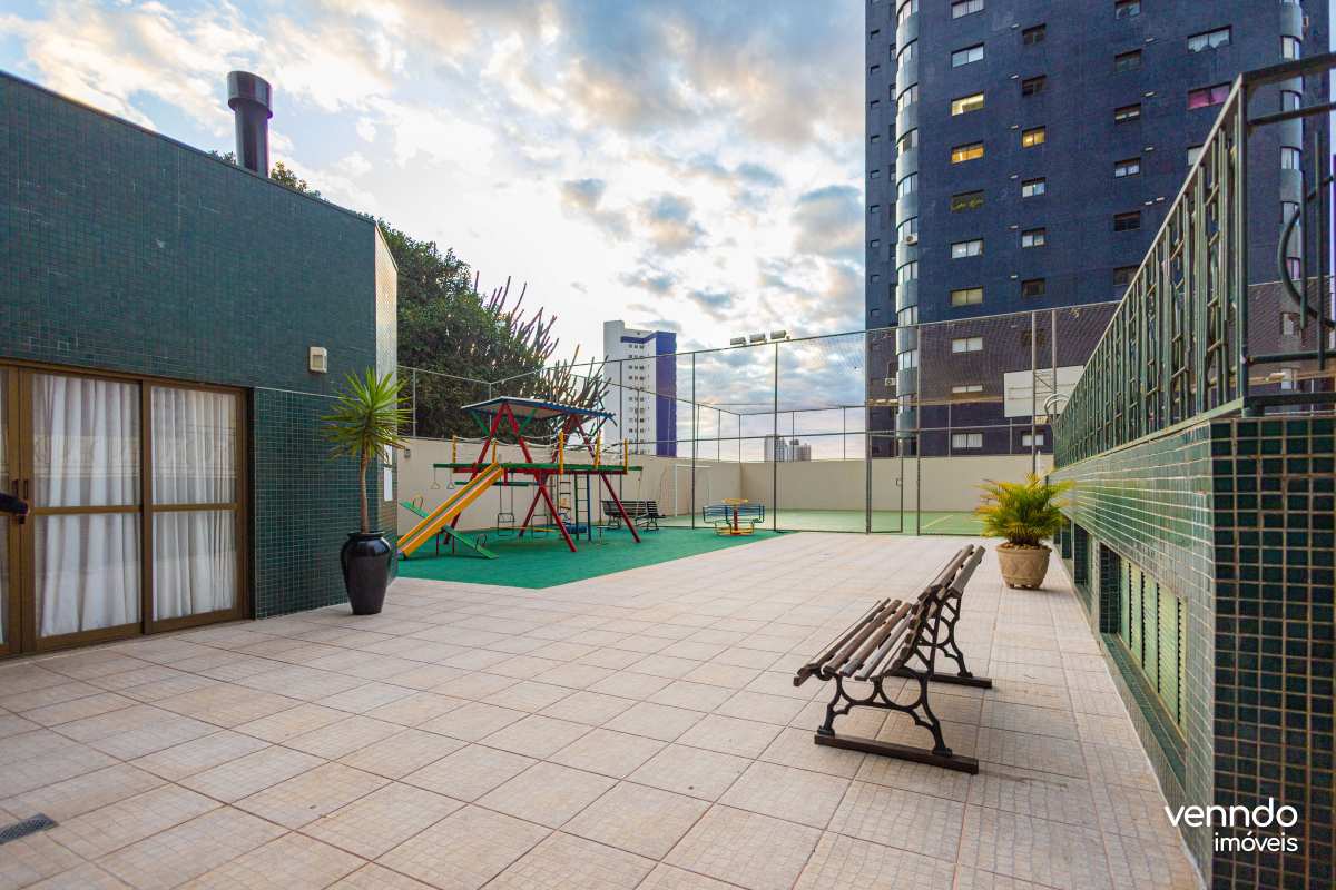 Duplex à venda com 4 quartos, 396,27m² - Centro,