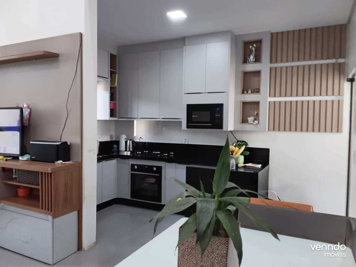 Casa à venda com 2 quartos, 90m² - Cascavel Velho,