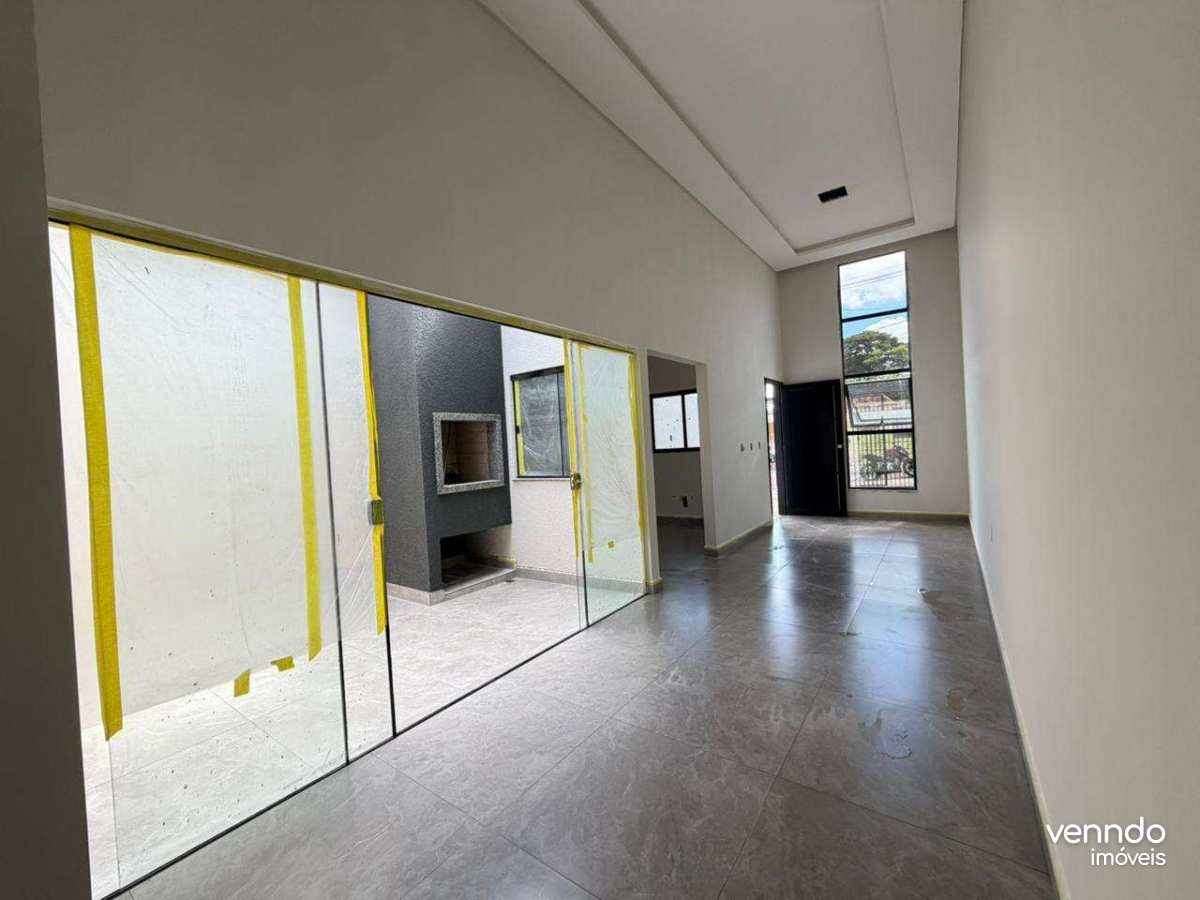  - Casa De Alto Padrão Com Pé-Direito Duplo e Acabamentos Premium