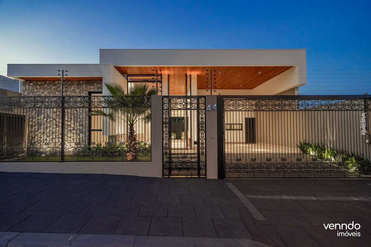 Casa à venda com 3 quartos, 200m² - Recanto Tropical,Cascavel