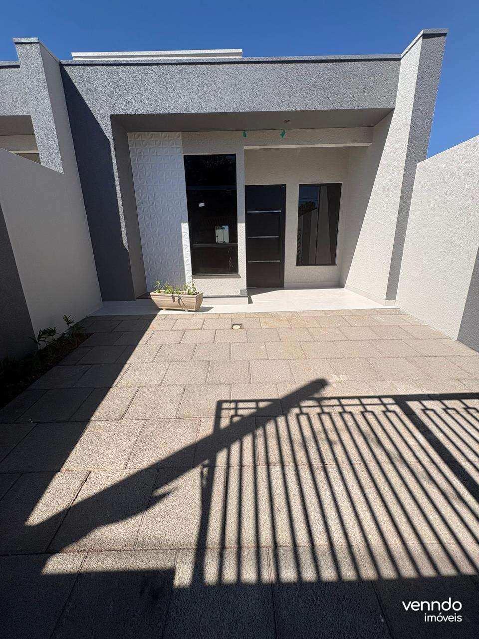 Casa geminada à venda com 2 quartos, 58m² - Floresta,