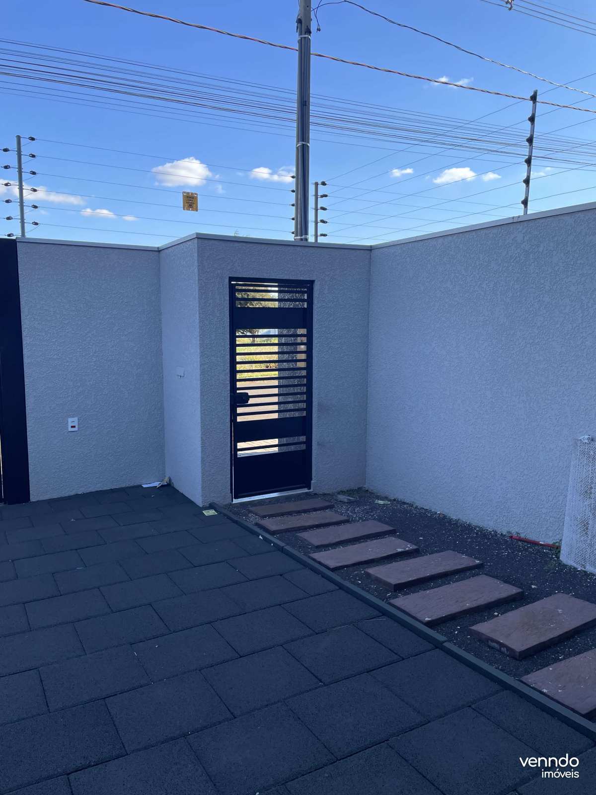  - CASA NOVA NO PADOVANI 100m² área útil!