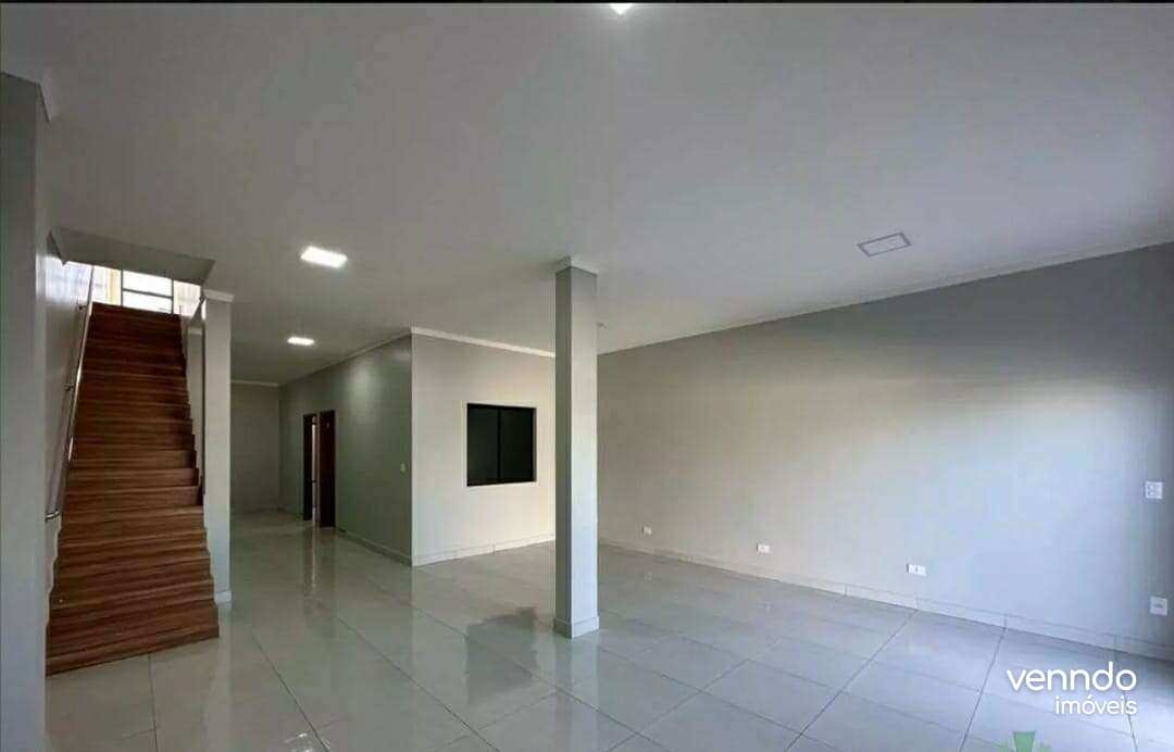  - Casa/Sobrado no Bairro Verona: 5 Quartos, Espaço Gourmet e Sobra de Terreno!