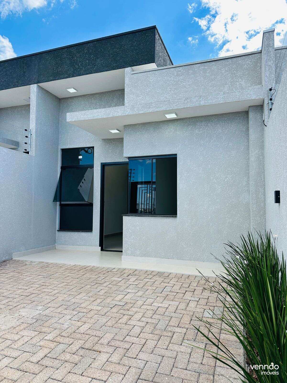 Casa à venda com 2 quartos, 60,00m² - Siena,Cascavel