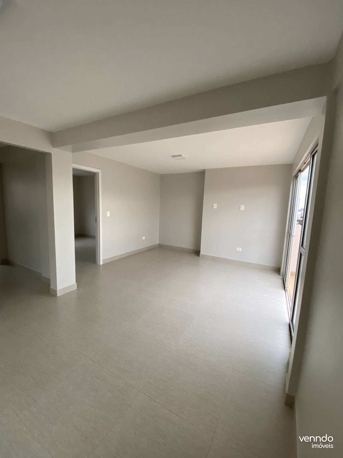  - Duplex de 251m²: 4 Quartos, Área Gourmet e 2 Vagas por R$ 980.000