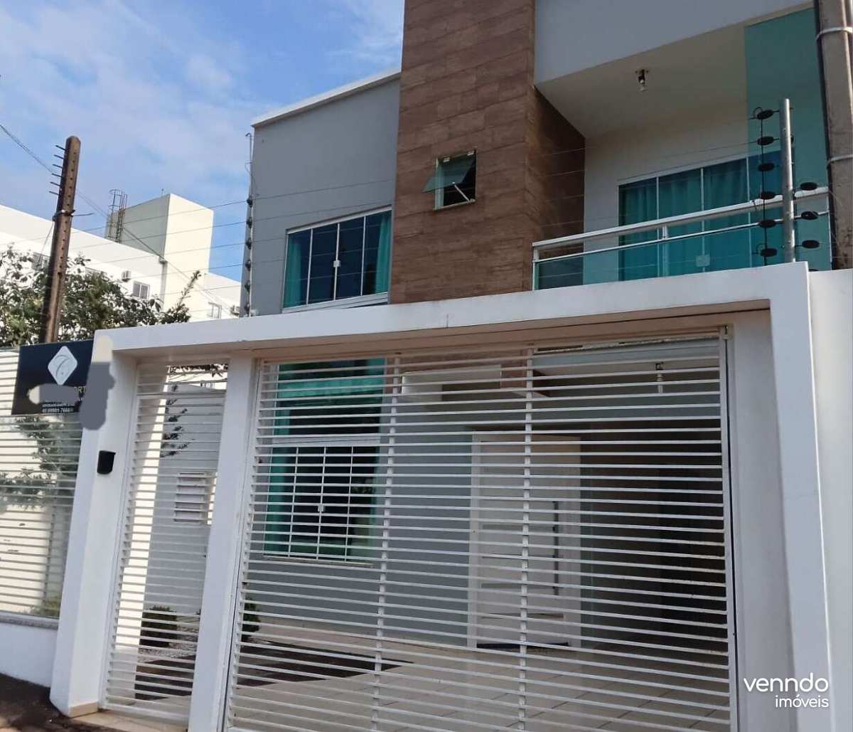 Sobrado à venda com 4 quartos, 170m² - Parque São Paulo,