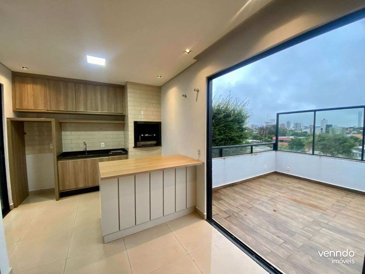 Sobrado à venda com 2 quartos, 124m² - Brasília,Cascavel