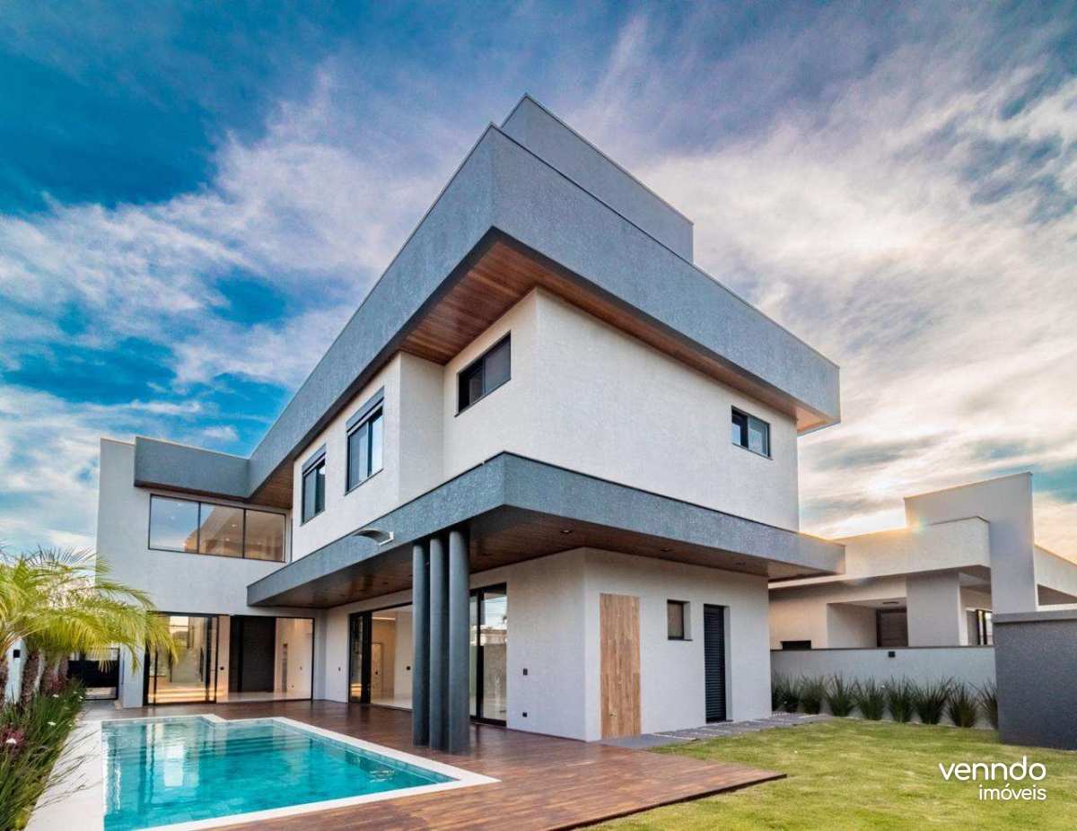 Sobrado em condomínio à venda, 400m² - FAG,