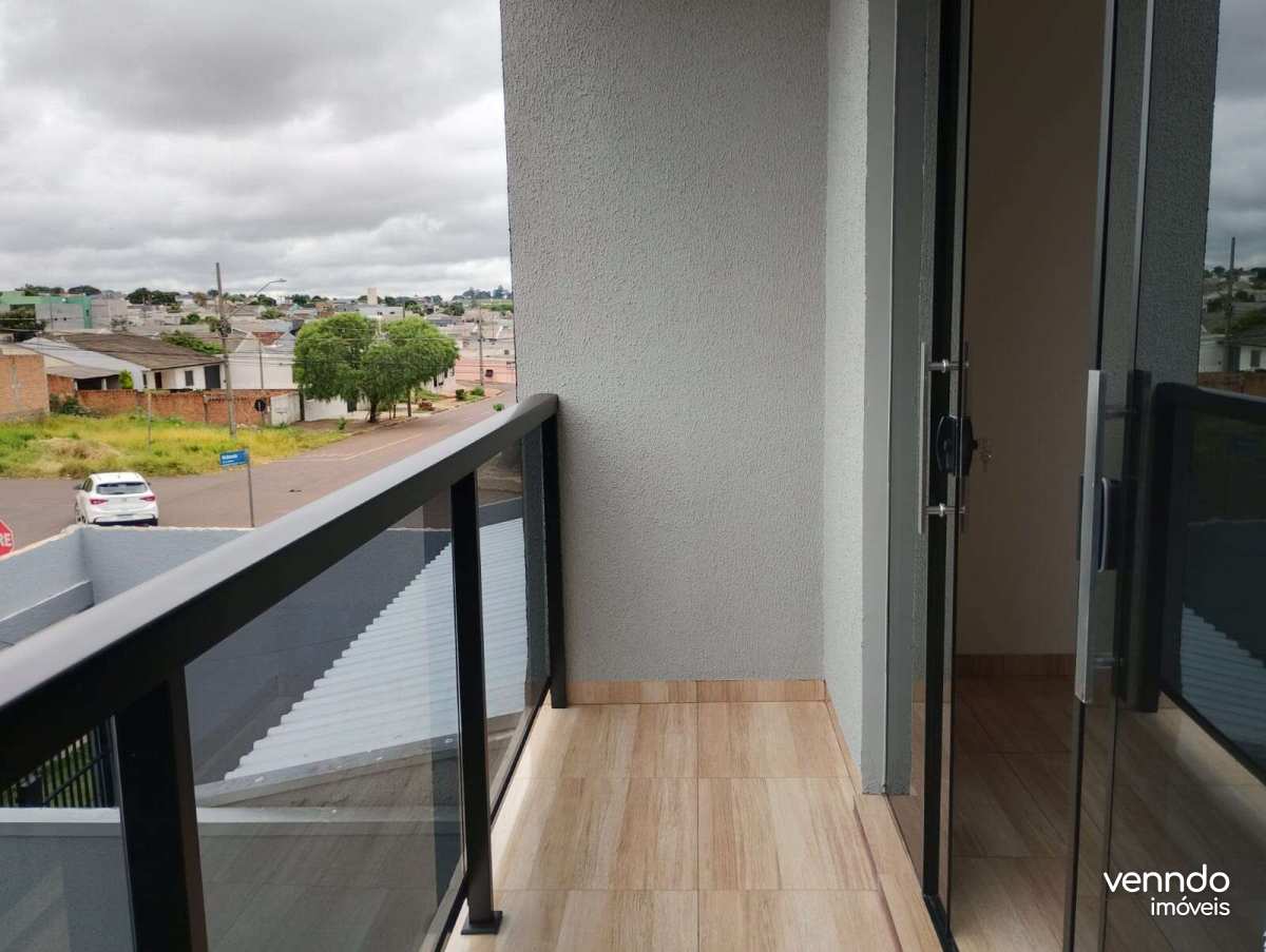 Sobrado à venda com 3 quartos, 143,56m² - Cascavel Velho,